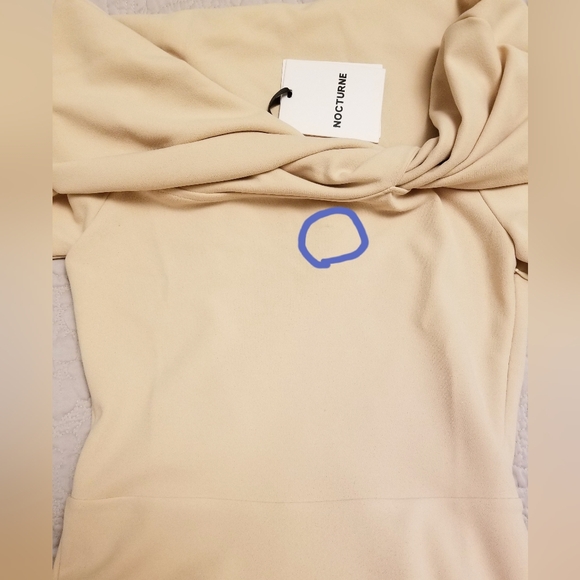 Elegant Cream Off-Shoulder Dress - Picture 12 of 12